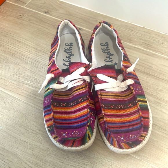 Serape Slip Ons - Picture 2 of 3